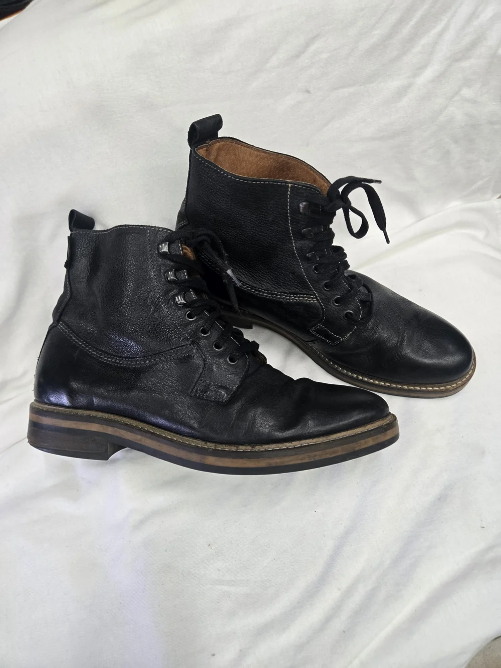 Wolverine Black Leather Chukka Lace-Up Boots